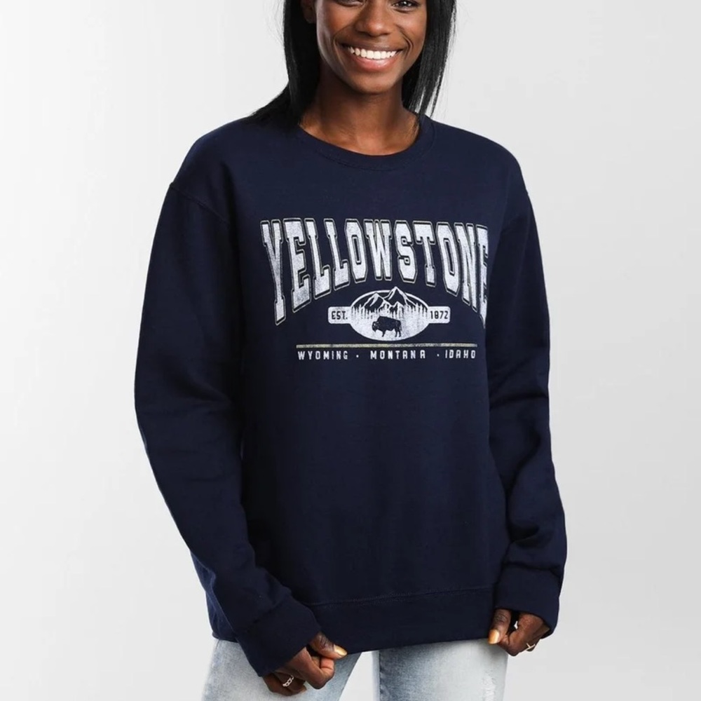 Vintage Yellowstone Pullover Sweatshirt